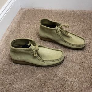 Clarks Wallabies size 10